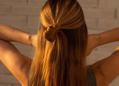 Yoga Übungen für Entspannung bei Stress für mehr Wohlbefinden im Alltag