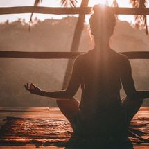 Yoga einfache geführte Meditation für Stressabbau und Entspannung im Alltag